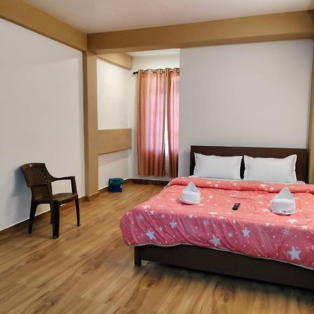 Aroma Inn Shillong Extérieur photo