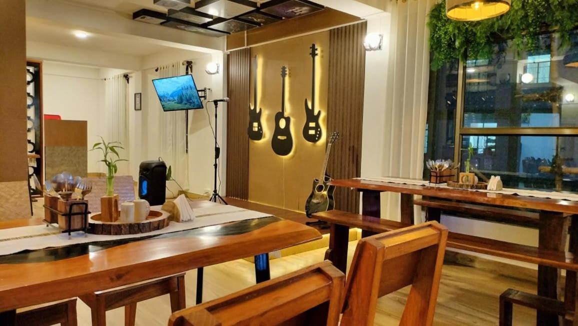 Aroma Inn Shillong Extérieur photo
