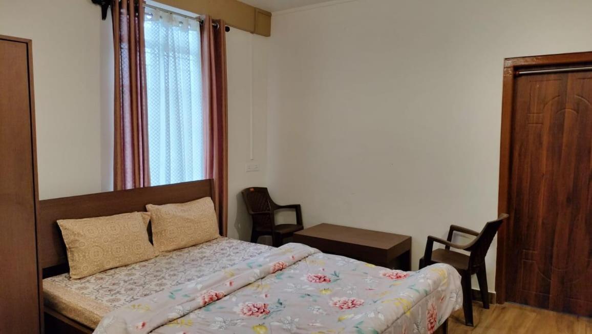Aroma Inn Shillong Extérieur photo