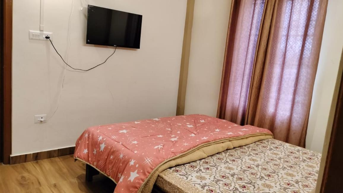 Aroma Inn Shillong Extérieur photo