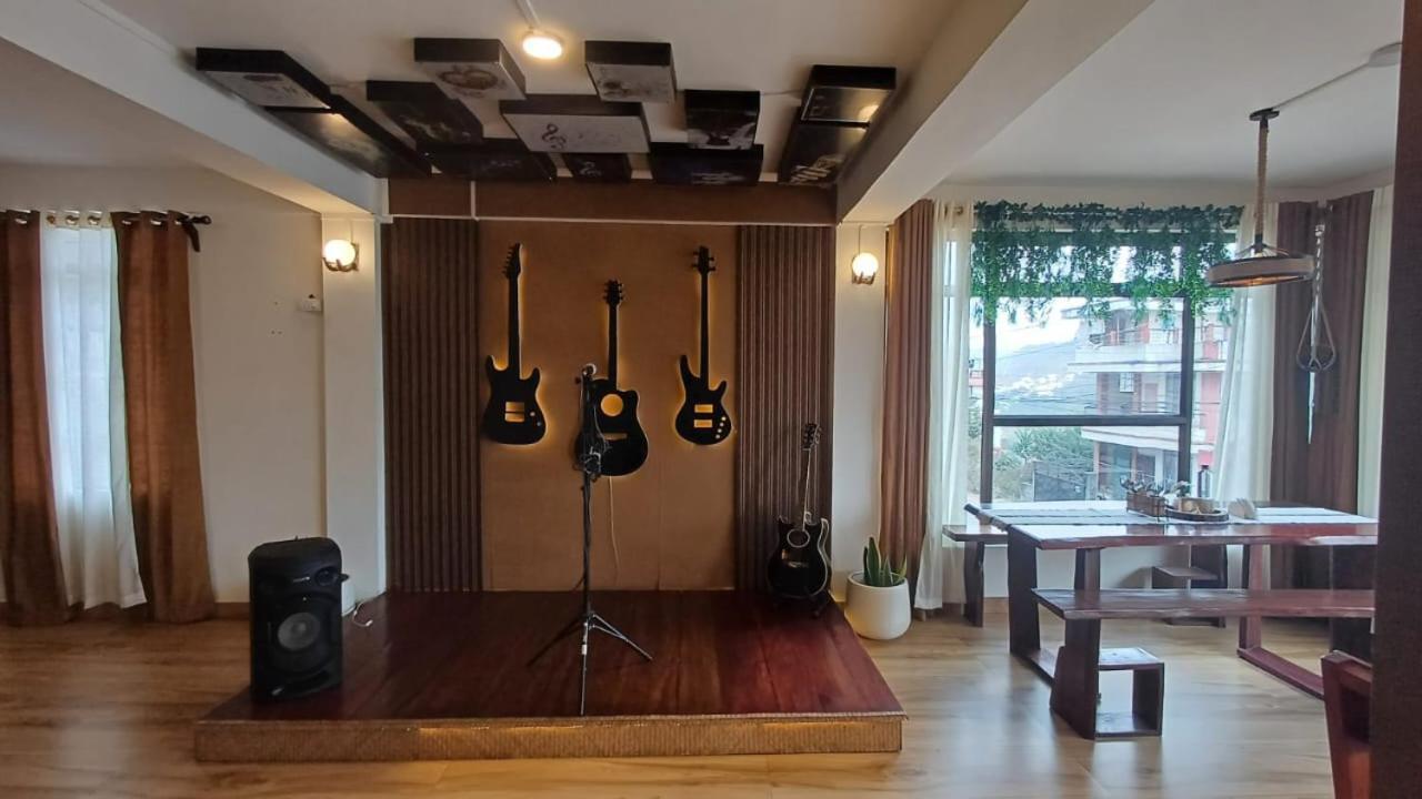 Aroma Inn Shillong Extérieur photo