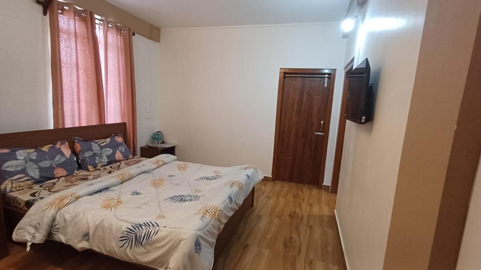 Aroma Inn Shillong Extérieur photo